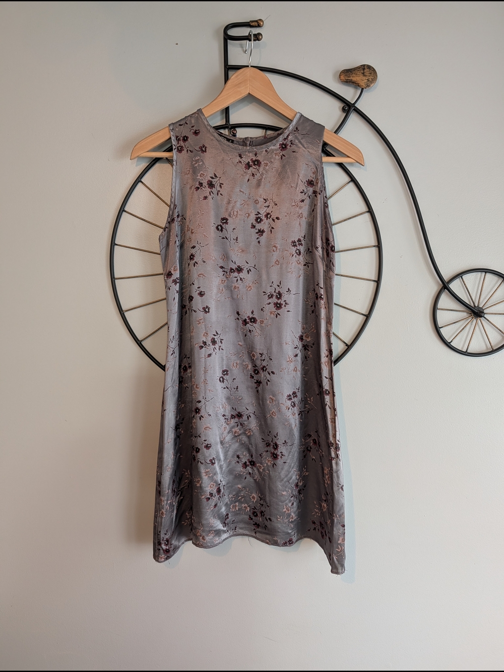Vintage Garage Gray Floral Satin Mini Dress Small